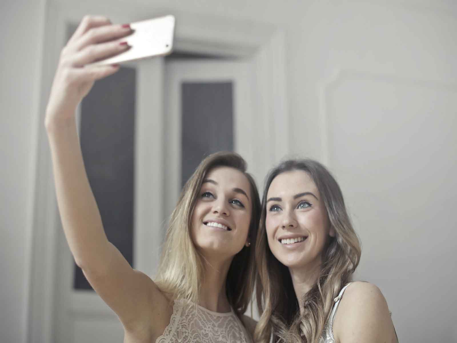 Selfie: un potente strumento di marketing in hotel