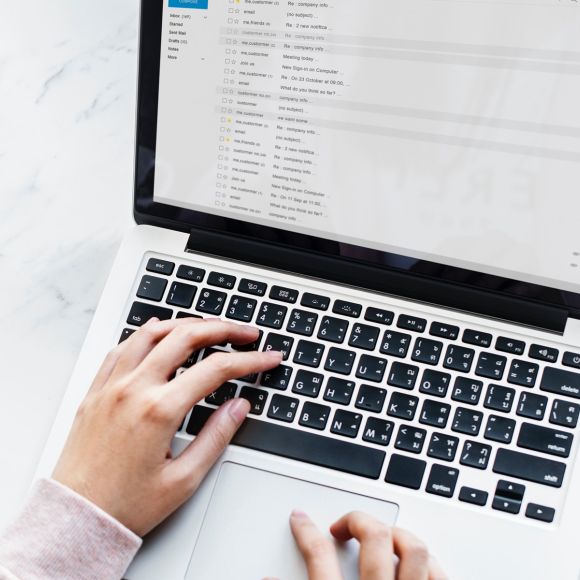 Estate: come aumentare l’open rate delle tue campagne E-mail