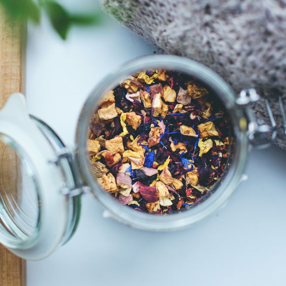 Il tè che cambia colore per un breakfast d’impatto