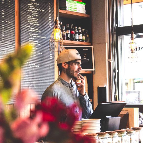 Aprire un locale o riposizionarne uno? Analisi dei pro e dei contro